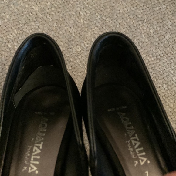 Black Suede Aquatalia Heels/Pumps, Size 7- very gently used - Picture 6 of 6